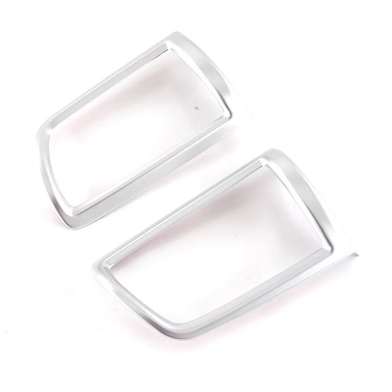 Kompatible Innenausstattung für Mitsubishi Eclipse Cross: Schalthebelrahmen, Schaltknauf, vordere und hintere Luftausströmer, Navigationsrahmen und mehr.