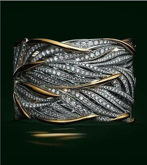 Модное многослойное двухцветное золотое кольцо с инкрустацией цирконами 6