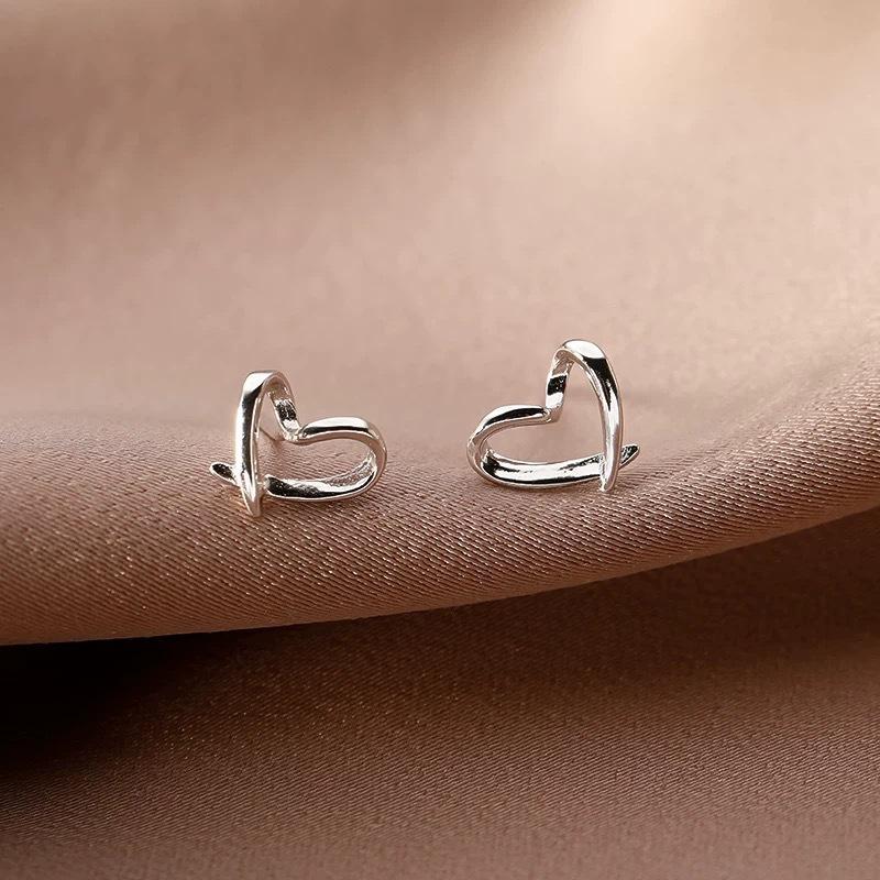Love Stud Earrings Women's New INS Niche Design High-end Earrings Ear Hole Earrings