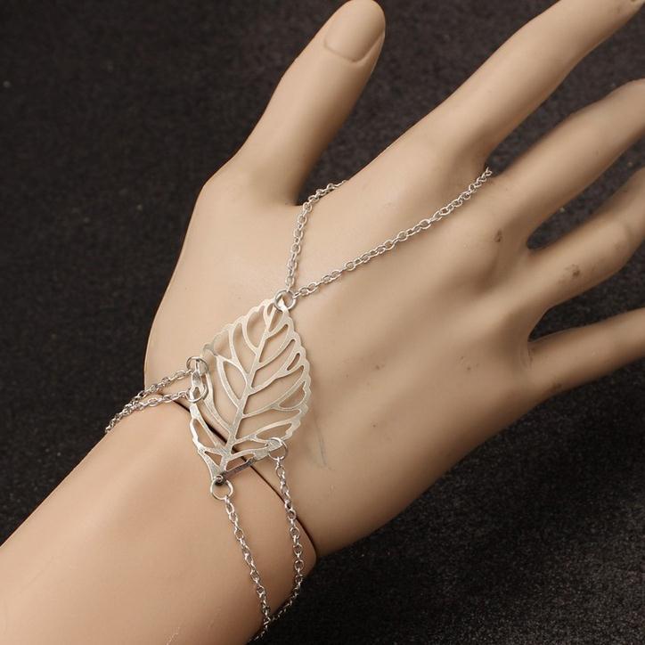 

Alloy Sen Series Leaves Handmade Simple Women Bracelet Zircon Pop Accessories Bracelet Retro Fashion Bracelet Birthday Gift мідний