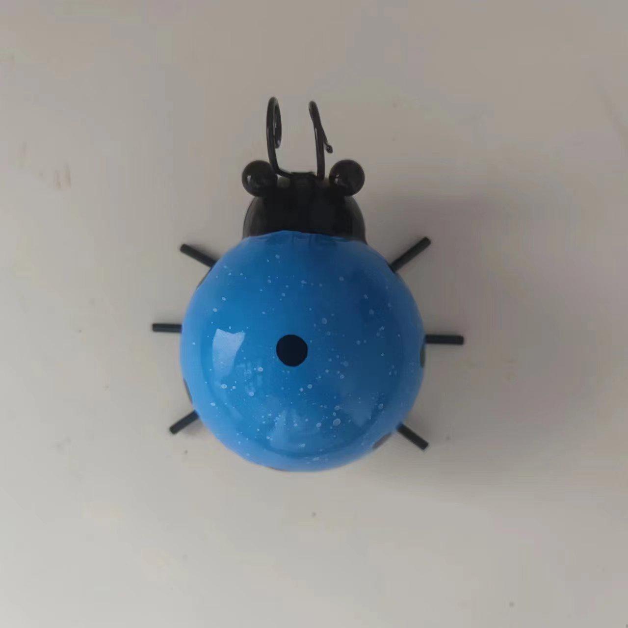 

Three-Dimensional Wrought Iron Ladybug Garden Ornament 8x8x5 cm королевский синий