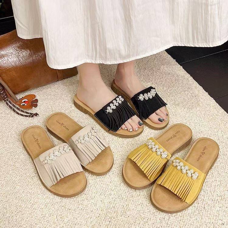 High-value Lightweight Flat-bottomed One-word Slippers 2025 New Korean Version of Foreign Style Versatile with Skirt Cool Slippers Women's Summer