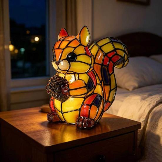 Rainbow Stained Glass Animal Night Light, USB Powered Retro Highland Cow/Koala/Squirrel Resin Lamp for Bedroom, Desk, Home Decor