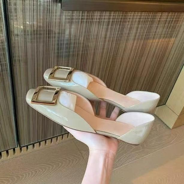 Fashion Single Shoes Commuter RV Square Buckle Patent Leather Square Head Shallow Mouth Hollow Flat Bottom Women's Single Shoes Versatile Low Heel
