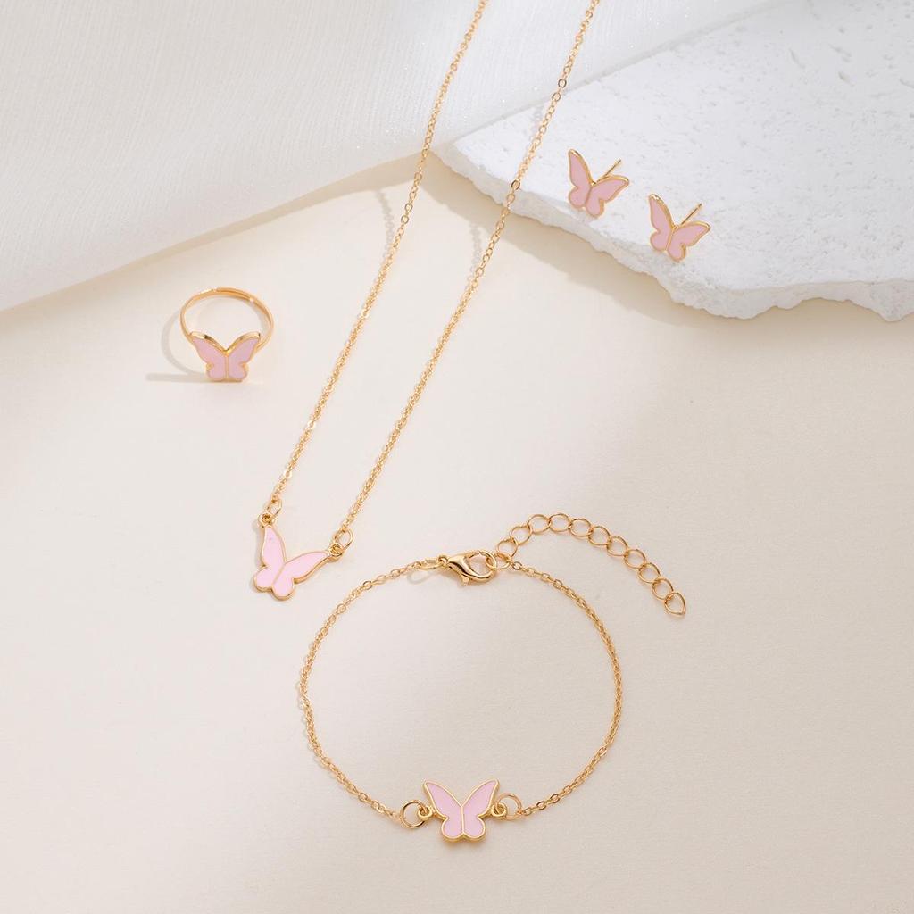 Koreaanse Stijl 4-delige Sieradenset: Bloemenarmband, Ring, Oorbellen met Stud & Klavertje Vier Ketting