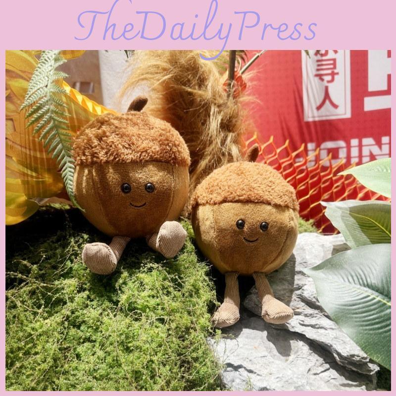 Kastanienbraunes Spielzeug Plüsch Cartoon Pflanze Rucksack Anhänger Schlüsselanhänger Kindergeschenk Festival