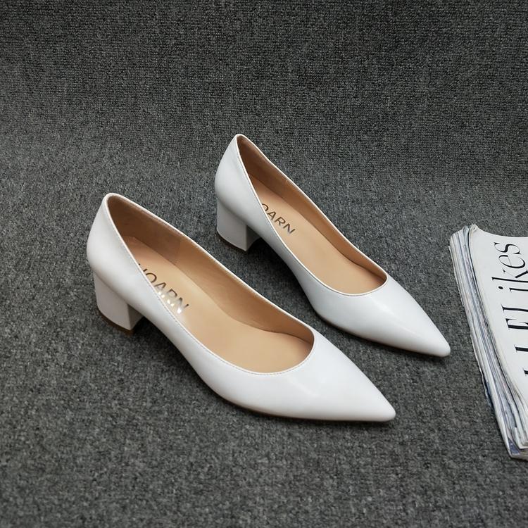 Mode Höga Klackar Spetsig Tå Låg Utskärning Damskor Högklackade Skor Chunky Sandaler Enkla Pumps Allroundskor Klassisk Stil Stilettklack