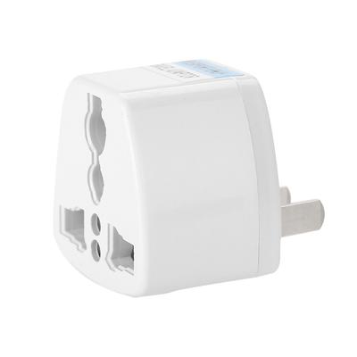 Reise-Netzadapterstecker auf elektrischen Konvertierungsstecker