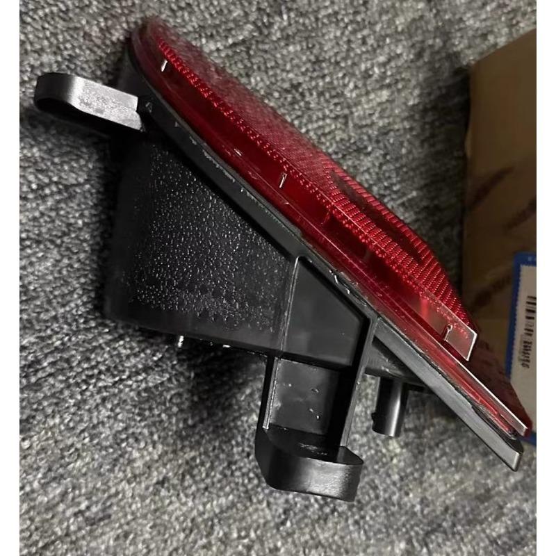 84881782 Rear Bumper Reflector Back Bumpers Reflector False Light Left Right Bar Lights for Cadillac CT4