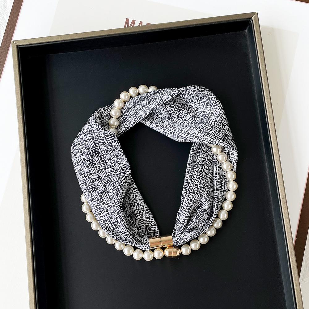 1116 Spring and Summer New Silk Scarf Women's Niche High-end Pearl Magnetic Buckle Necklace Foreign-style Wear Printed Small Scarf