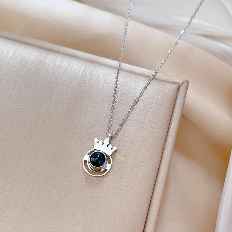 

Crown Projection Stone Minimalist Wind Stove Real Gold Necklace Female Collarbone Chain Accessories