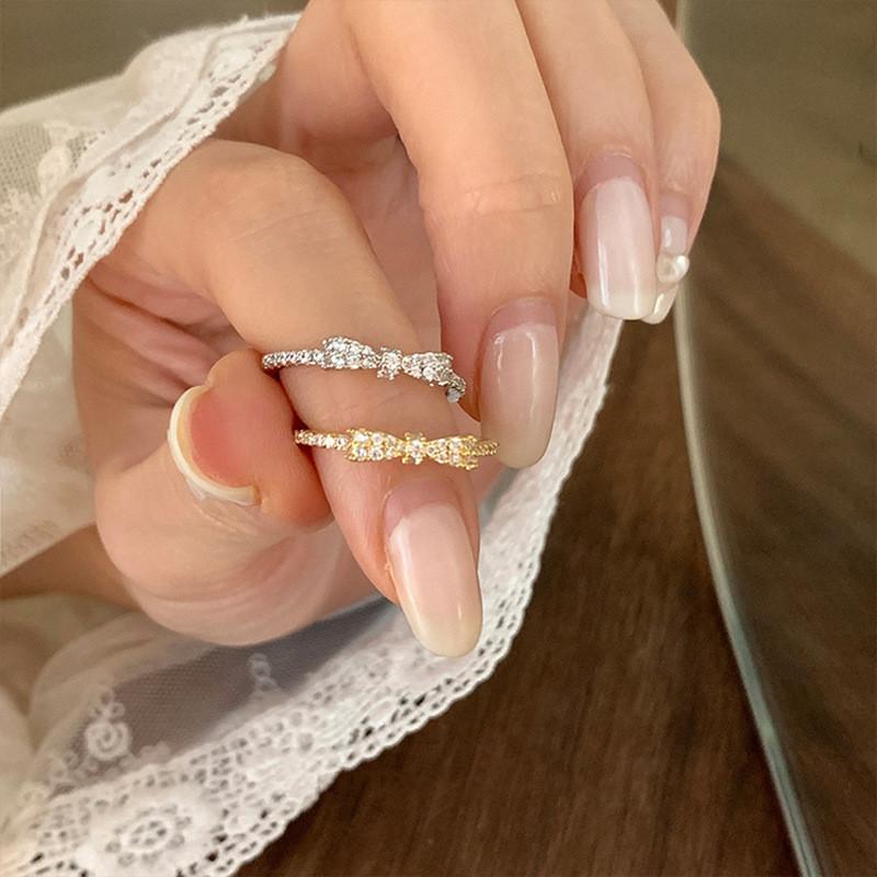 Versatile Elegant And Copper Ring For Women Featuring A Stunning Bow Tie Shape