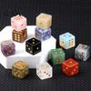 Dés en Pierre de Guérison Naturels avec Points Dorés, Mini Dés Polyédriques Faux en Cristal pour Jeu, 6 Faces Sculptées pour Jeux de Société