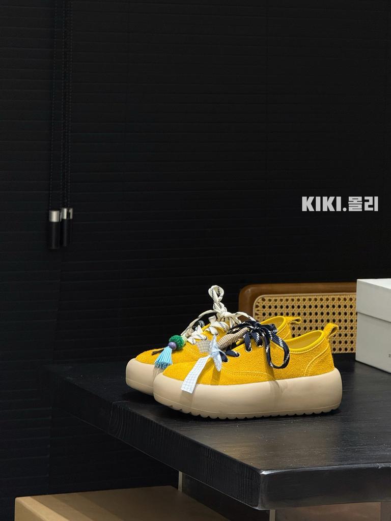 Niche thick baseplate shoes women's ins tide 2025 summer new design sense double shoelaces accessories heightening casual shoes women