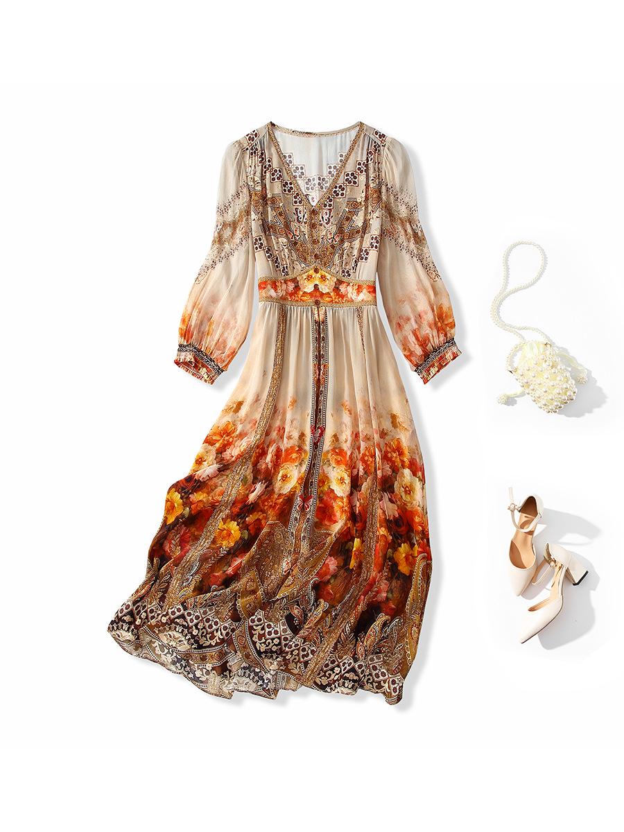 

Silk Dress Model 80170-390-639 Medium