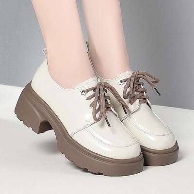 Damen Britischer Stil All-Match Plateauschuhe mit dicker Sohle und Schnürung, die die Körpergröße erhöhen, kleine Lederschuhe, lässige Loafer aus weichem Leder