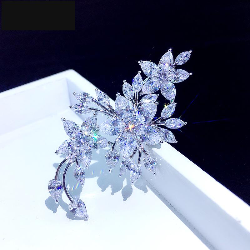 Korean Luxury Zirconia Diamond Corsage Brooch: High-end Suit Coat Pin & Shawl Buckle Accessory