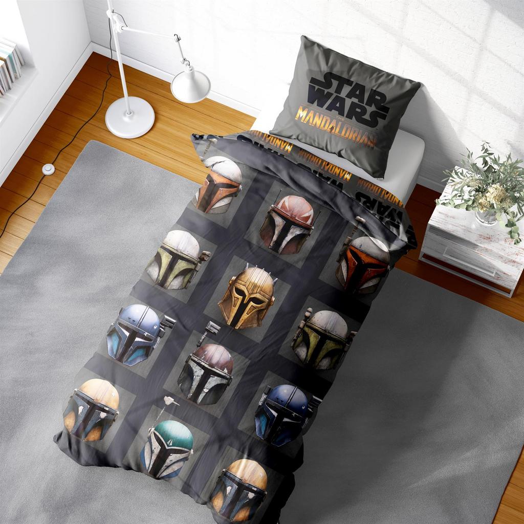 Star Wars The Mandalorian Helmet Reversible Duvet Set