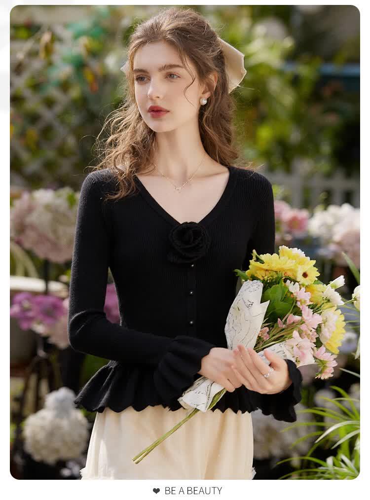 Bailuyu Women's V-Neck Ruffle Knit Sweater with Detachable Flower