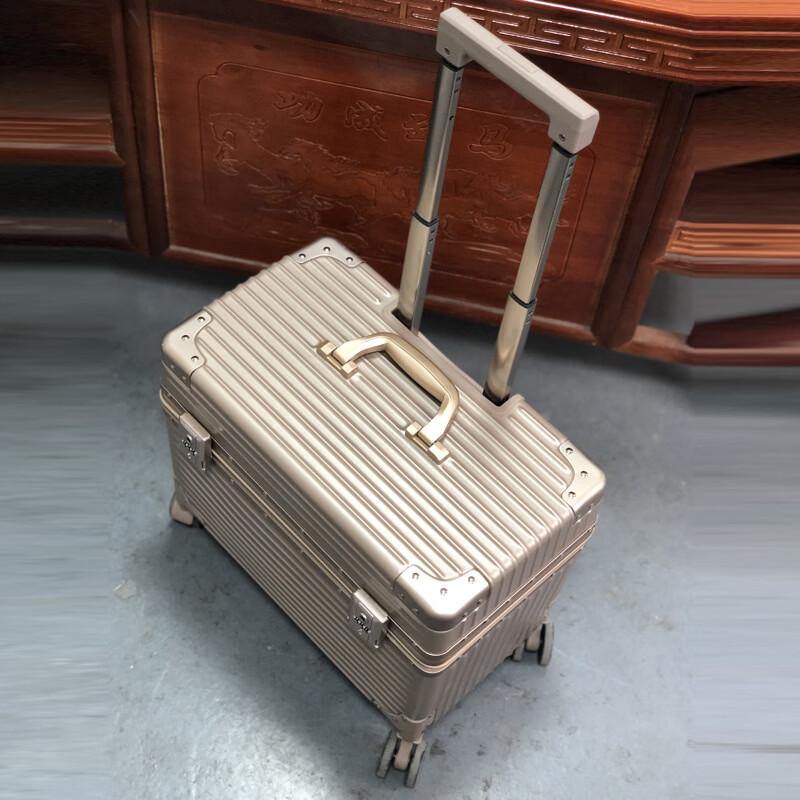 Top-opening Carry-on Luggage