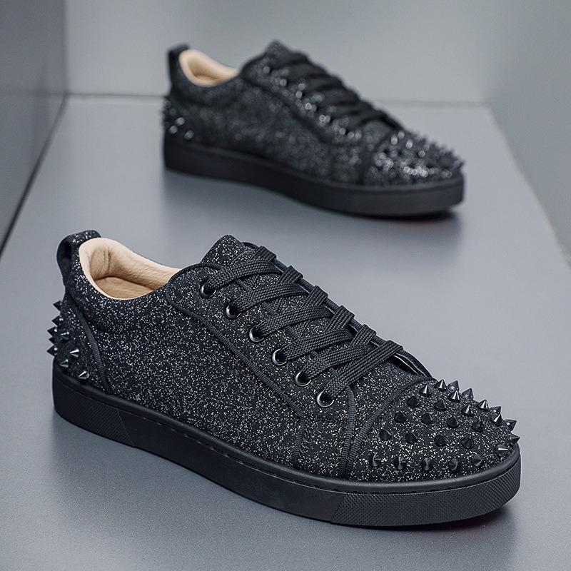 New Red-soled Men's Casual Rivet Board Shoes Fashionable Hot Diamond Trendy Men's Shoes