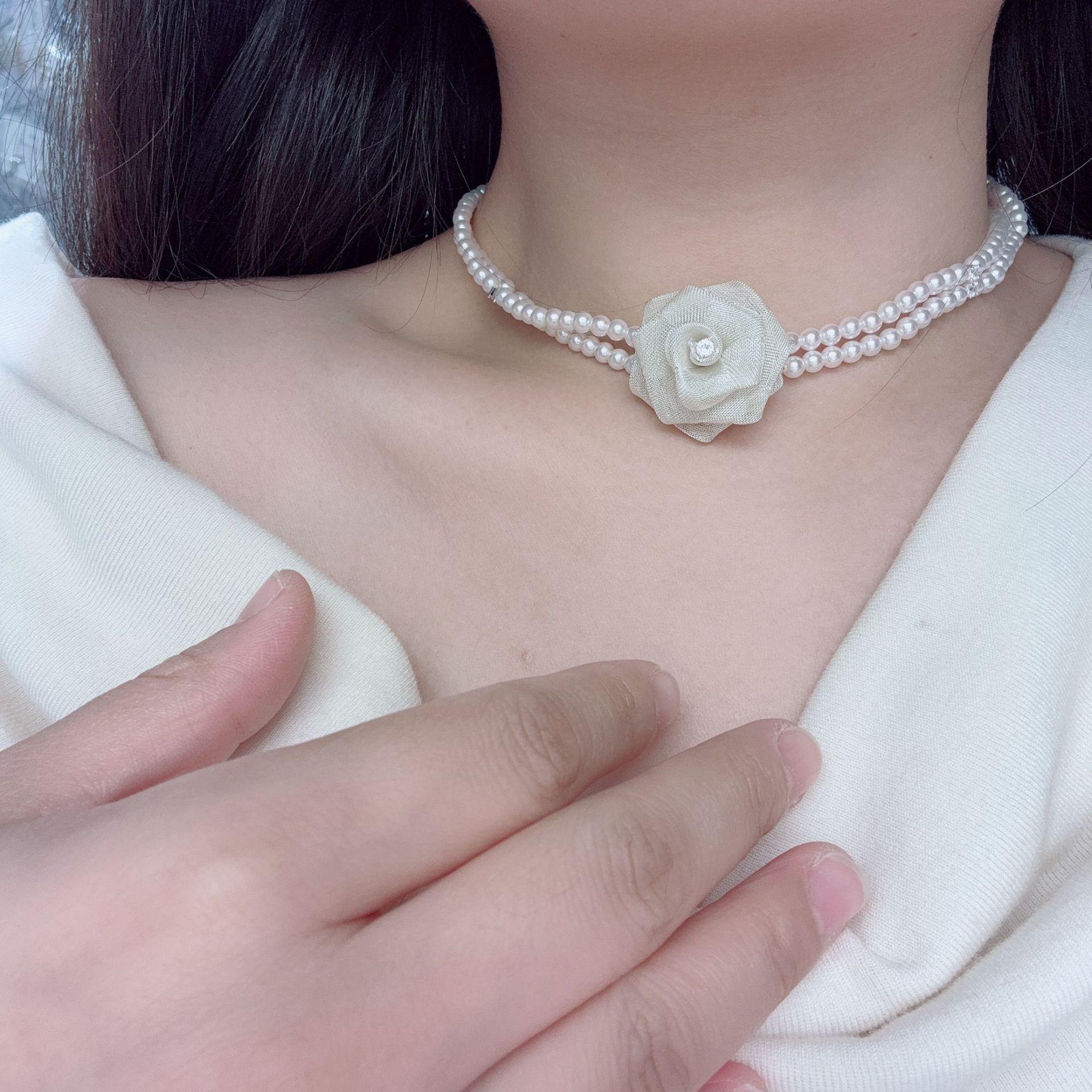 

Zircon Pearl Flower Pendant Necklace Pure Desire Temperament Collar Fashion Niche High-end Versatile Jewelry