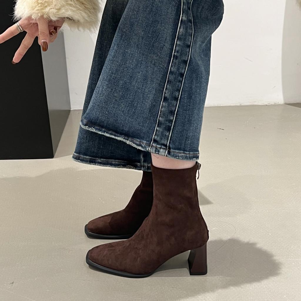 2025 outono e inverno novo camurça francesa salto grosso botas finas temperamento versátil salto alto botas curtas botas Martin