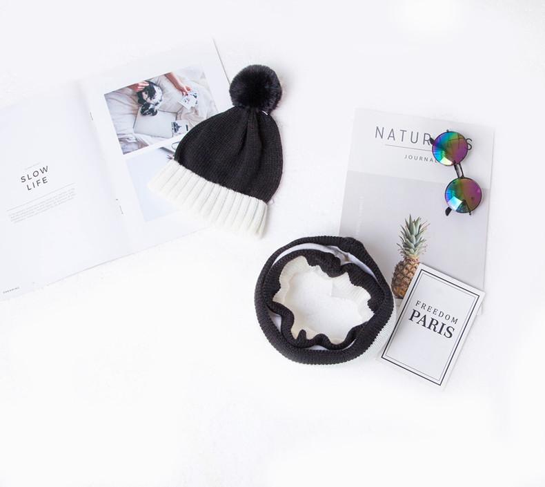 Autumn and winter new pony * Li color matching children's hairball wool knitted hat thickened scarf set