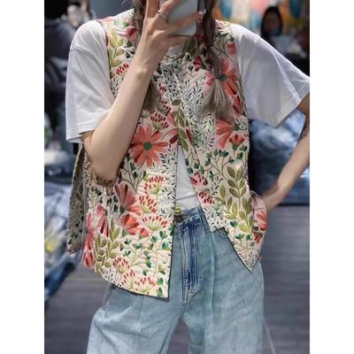 Dámská prošívaná vesta bez rukávů s kulatým výstřihem a zapínáním na knoflíky s květinovým potiskem, letní vestička v boho stylu