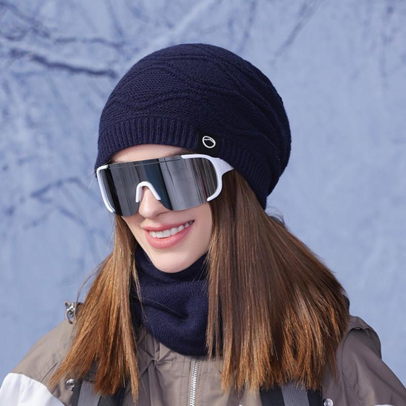 2-Piece Fleece Lined Hat And Scarf Set For Women Thermal Ear Flap Beanie And Neck Warmer For Cycling Cold Weather