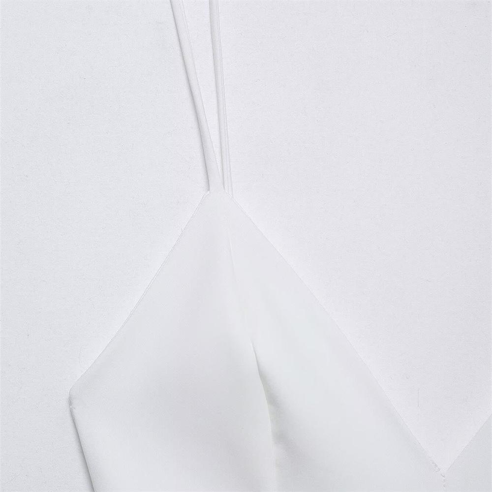 Spring 2025 Women's Sweet V-Neck Slim Suspender Dress with Wide Hem