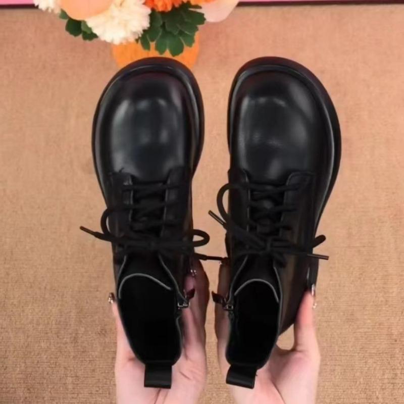 

Мягкая подошва износостойкие и нескользящие новые осенне-зимние короткие ботинки, бархатные теплые на плоской подошве женские универсальные модные ботинки женские 40