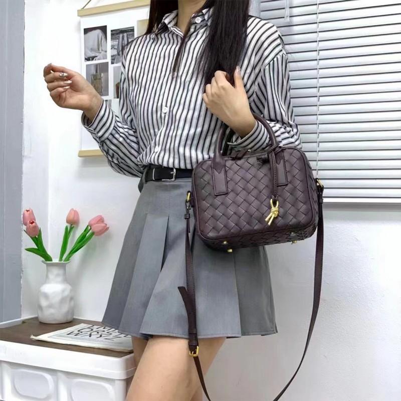 Borsa Mini Quadrata in Pelle Tessuta a Mano da Donna Morbida Vera Pelle di Mucca Tracolla a Spalla Grande Capacità Uso Quotidiano