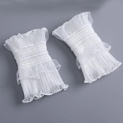 1Pair Women Fake Cuff Sweet Floral Lace Horn Cuffs Shirt Detachable Fake Sleeves Sweater Wrist Cuffs Sweater Blouse Horn Cuffs
