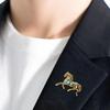 Broches de Cavalo de Luxo Acessíveis Versátil Vintage Animal Pins de Lapela Corsage de Roupa Acessórios de Joalheria Presentes de Ano Novo
