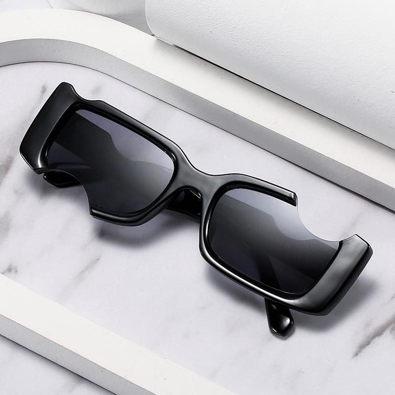 2021 Retro Small Frame Sunglasses for Men & Women - Stylish Unisex Fashion