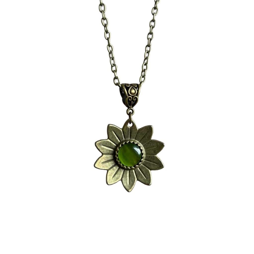 Bohemian Retro Ladies Sunflower Necklace With Cat Eye Stone Pendant For Casual Wear