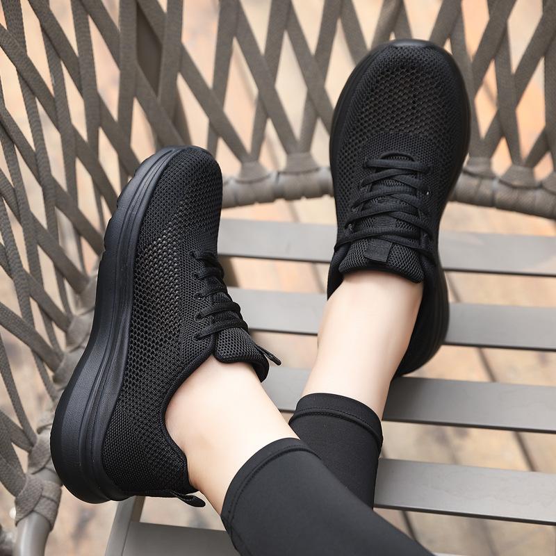 Pure Black Shoes Summer New Mesh Breathable Mother Shoes Large Size Long Standing Shoes