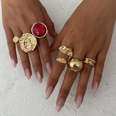 Design Sinn Flüssigmetall Faltenring Set, Übertriebener Stil Imitation Edelstein Strassring Damen