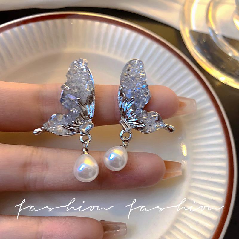 

Елегантні ретро сережки-пусети з перлами для жінок - Простий, висококласний дизайн зі срібною голкою