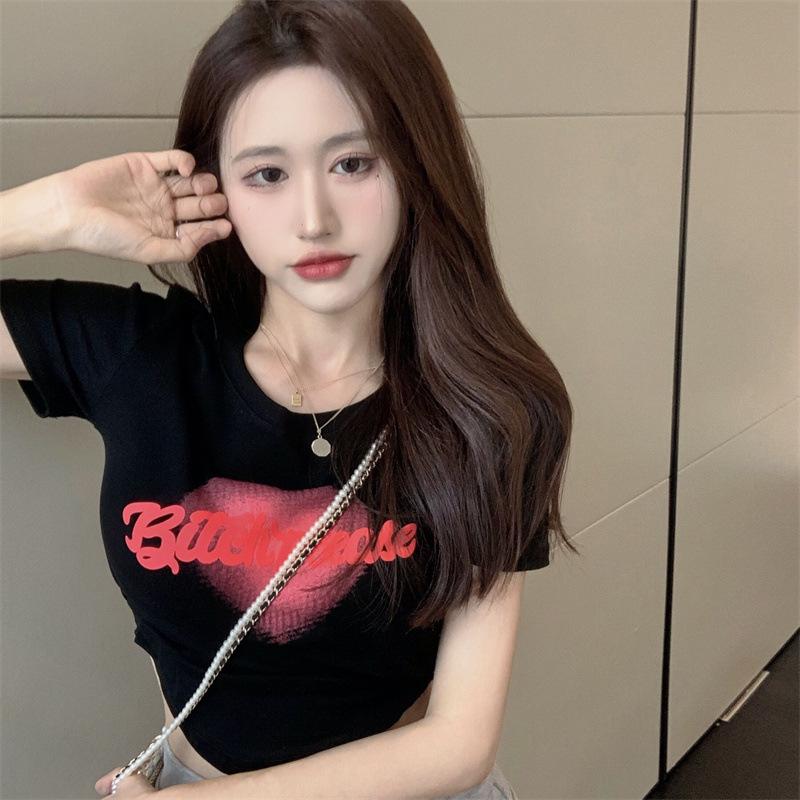 Women's Slim Fit Love Letter Print Short-Sleeve T-Shirt - Summer 2024 Edition