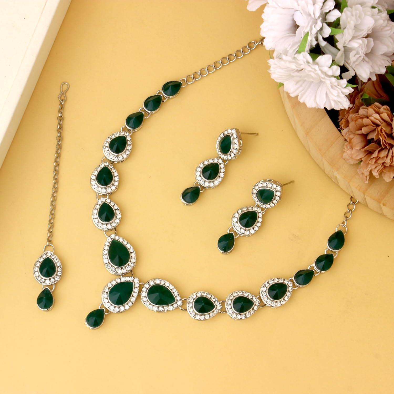 

Колье с серьгами и маанг тиккой для женщин | Элегантный набор украшений для свадеб, вечеринок и особых случаев Onesize зелёный