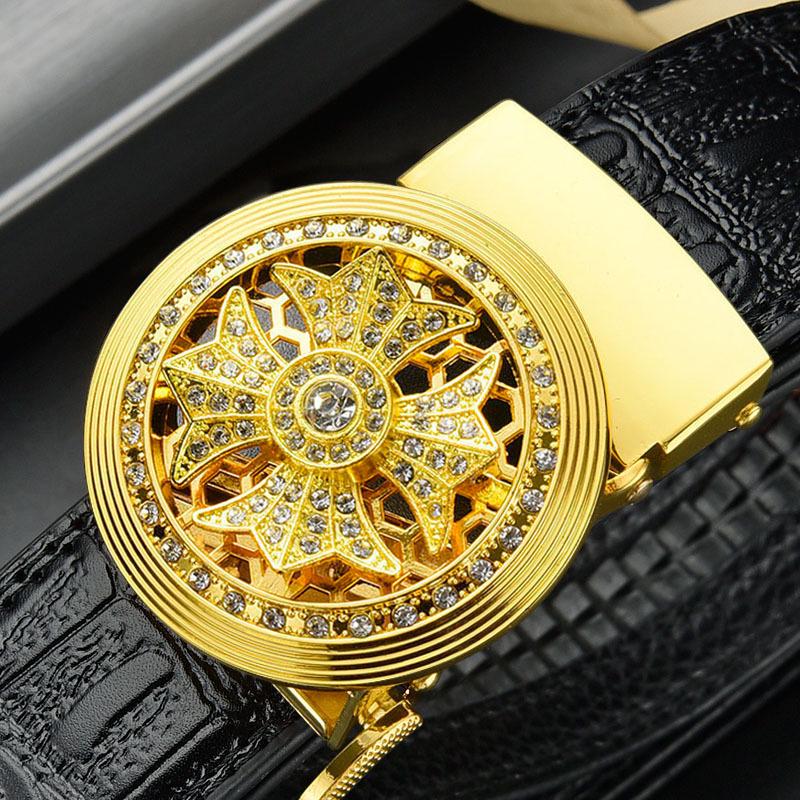 

Мужской модный ремень из искусственной кожи с автоматической вращающейся пряжкой - Универсальный для повседневной и деловой одежды 125 cm