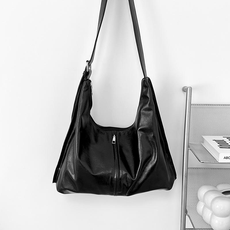 Stor Kapasitet High End og Enkel Tote Bag for Kvinners Moteable Ensfarget Skulderveske Moteable Pendler Crossbody-veske