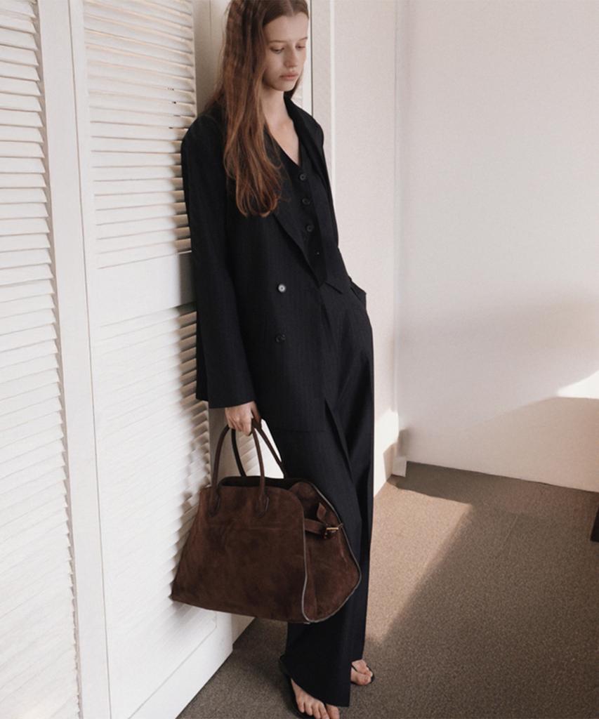 Kwinseulaebis Stripe Four Set Up Suit-One Tuck Trouser Slacks_Pants