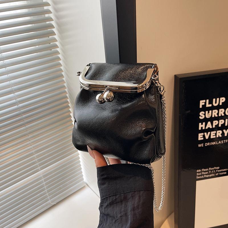 

Summer niche texture small bag 2025 new simple bucket bag chain shoulder messenger bag mini mobile phone bag