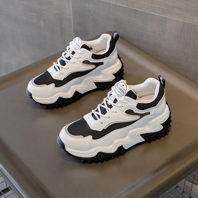 2025 Trendy Women's Genuine Leather Platform Sneakers with Thick Sole and Concealed Lift