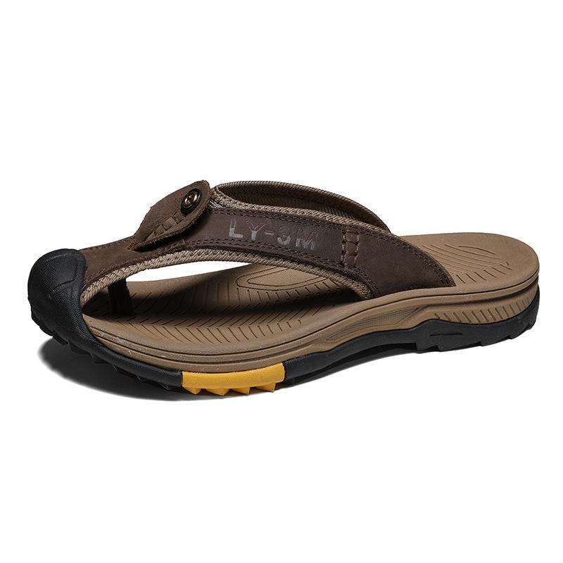 2025 Men's Plus Size Cowhide Toe-Loop Flip-Flops: Lightweight Retro Beach & Casual Thick Sole Sandals
