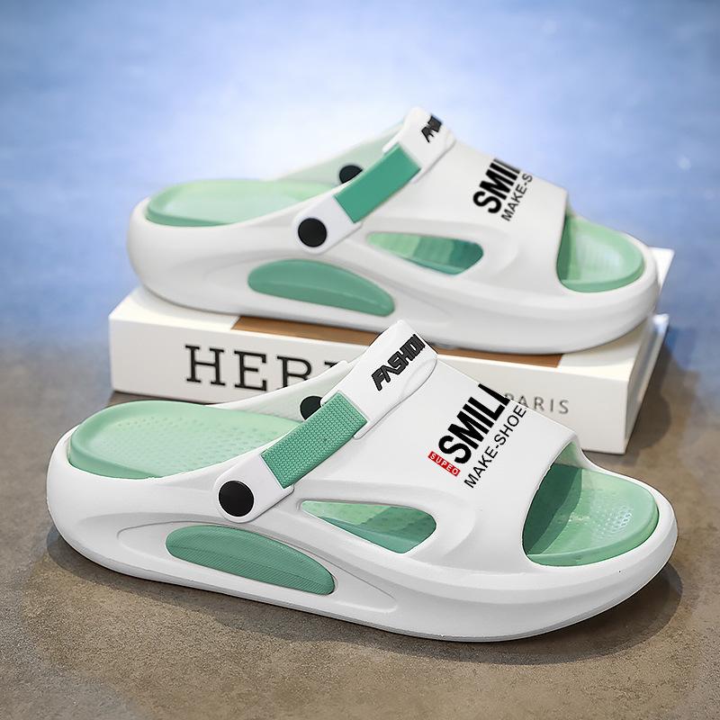 Sandals, light and breathable beach shoes, one-word soft-soled casual driving slippers