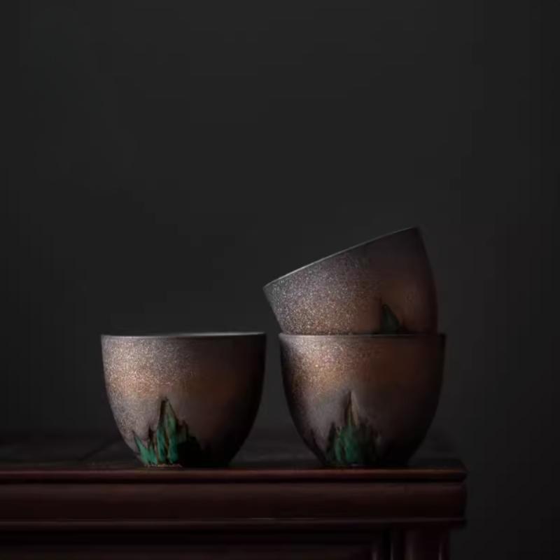 Chinese Style Ceramic Teacup Gold Trimmed Antique Master Cup Individual Gongfu Tea Cup for Home Decor Meditation Personal Use